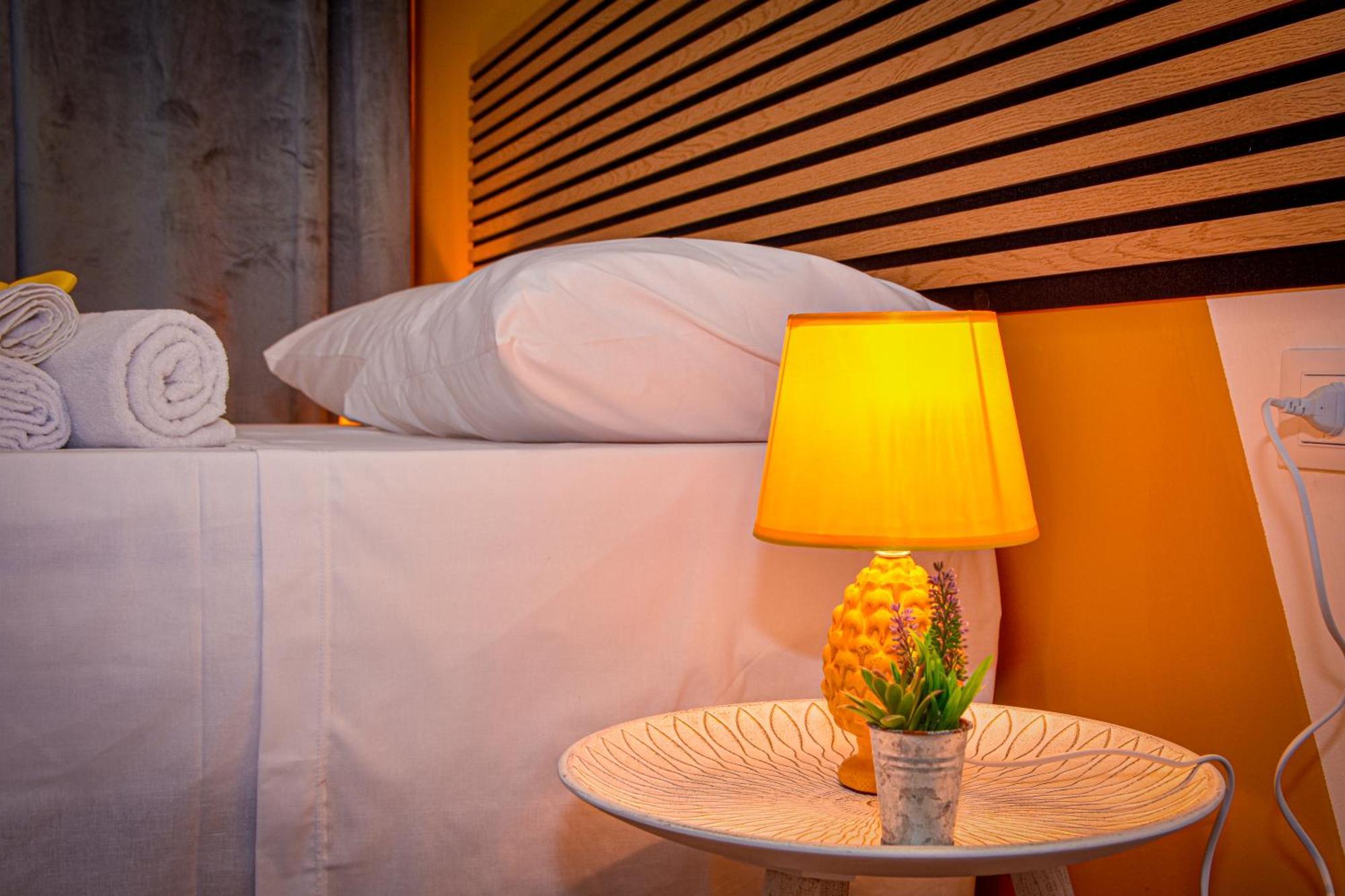 Alba E I Mori Bed & Breakfast ปาแลร์โม ภายนอก รูปภาพ