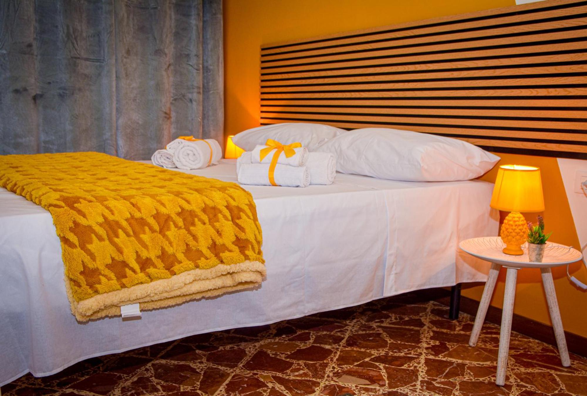 Alba E I Mori Bed & Breakfast ปาแลร์โม ภายนอก รูปภาพ