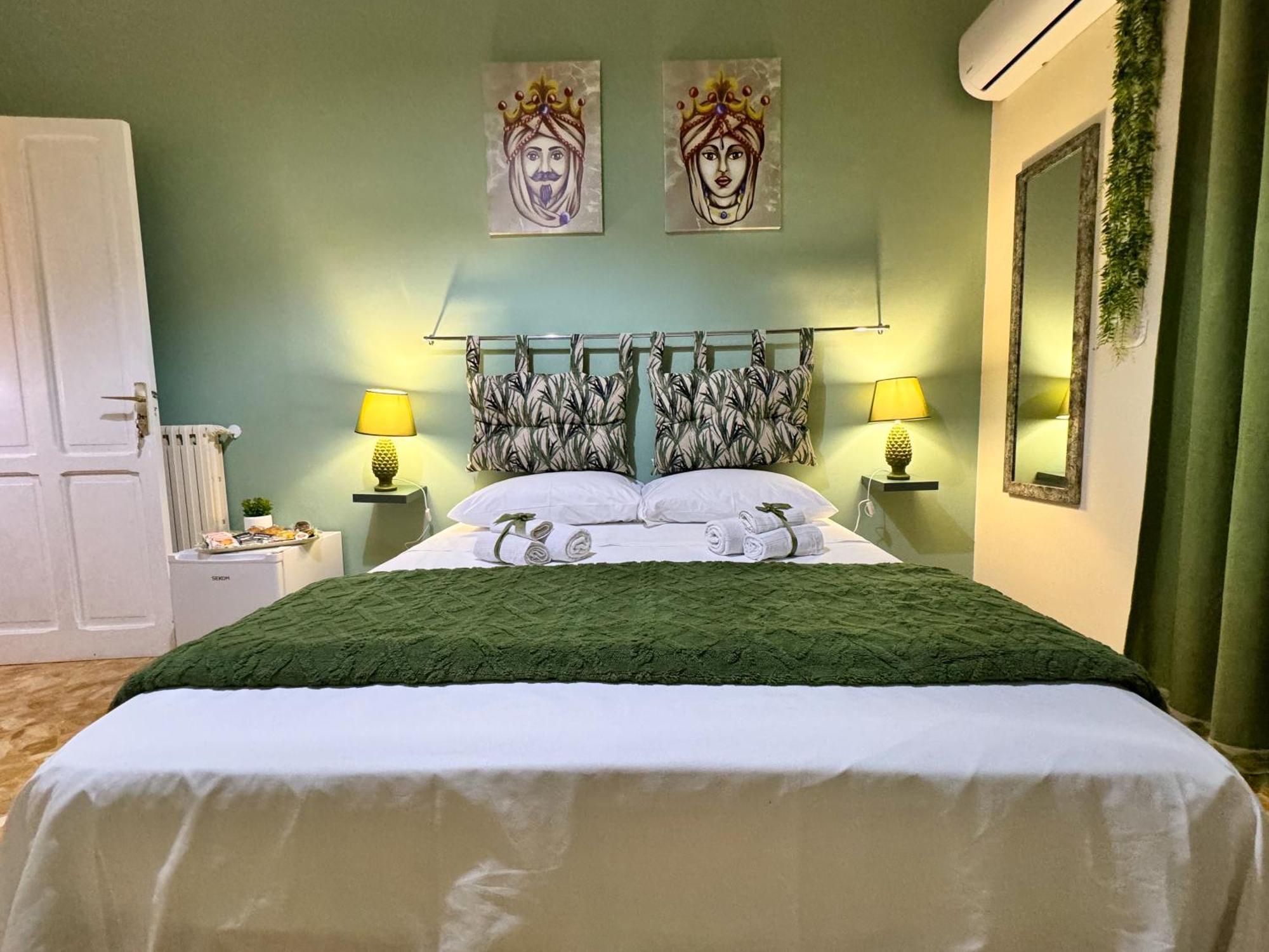 Alba E I Mori Bed & Breakfast ปาแลร์โม ภายนอก รูปภาพ